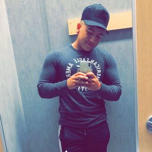 Meet your Posher, Axel